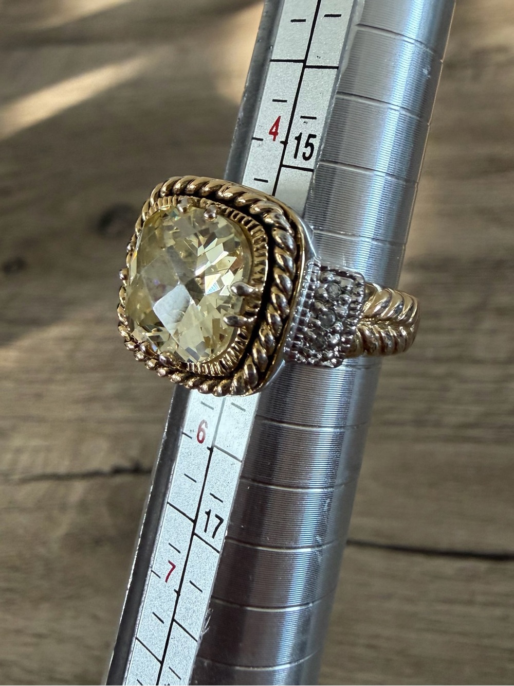 Lia Sophia Women’s Lemon Chiffon Ring Gold Silver Two Tone Yellow Cushion Size 5